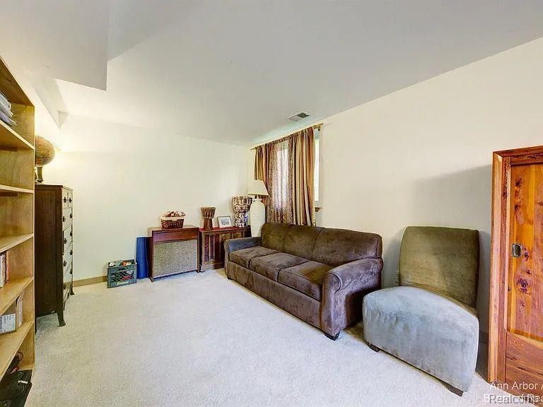 1127 GOTT Street, Ann Arbor, MI 48103 — Photo 9
