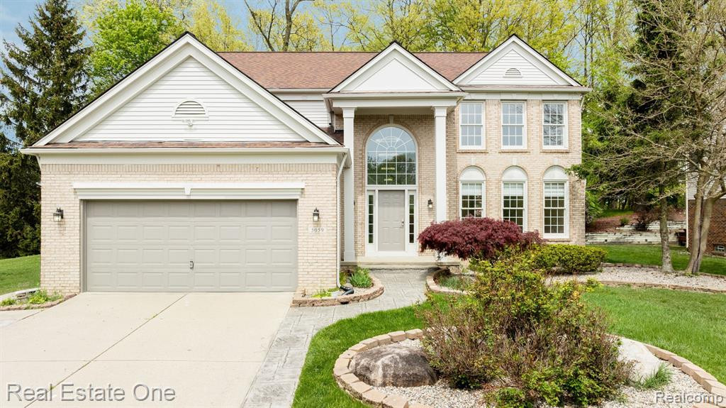 5059 CHERRY BLOSSOM Circle, West Bloomfield, MI 48324 — front exterior