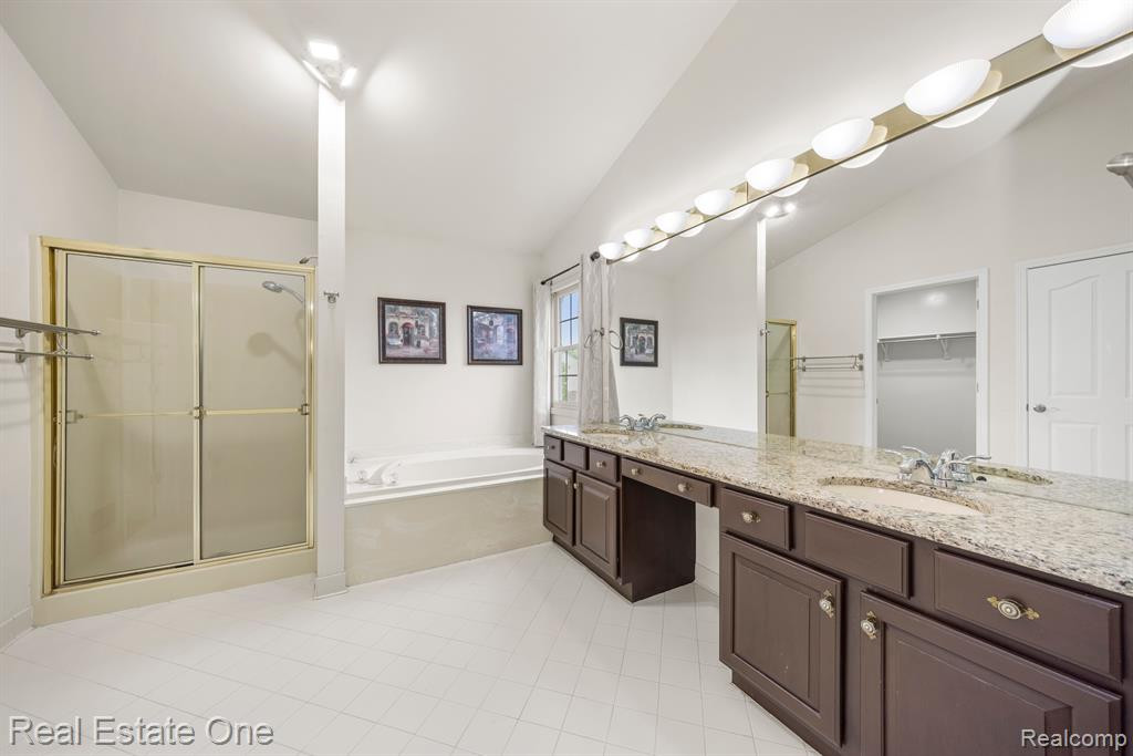 5059 CHERRY BLOSSOM Circle, West Bloomfield, MI 48324 — Photo 21