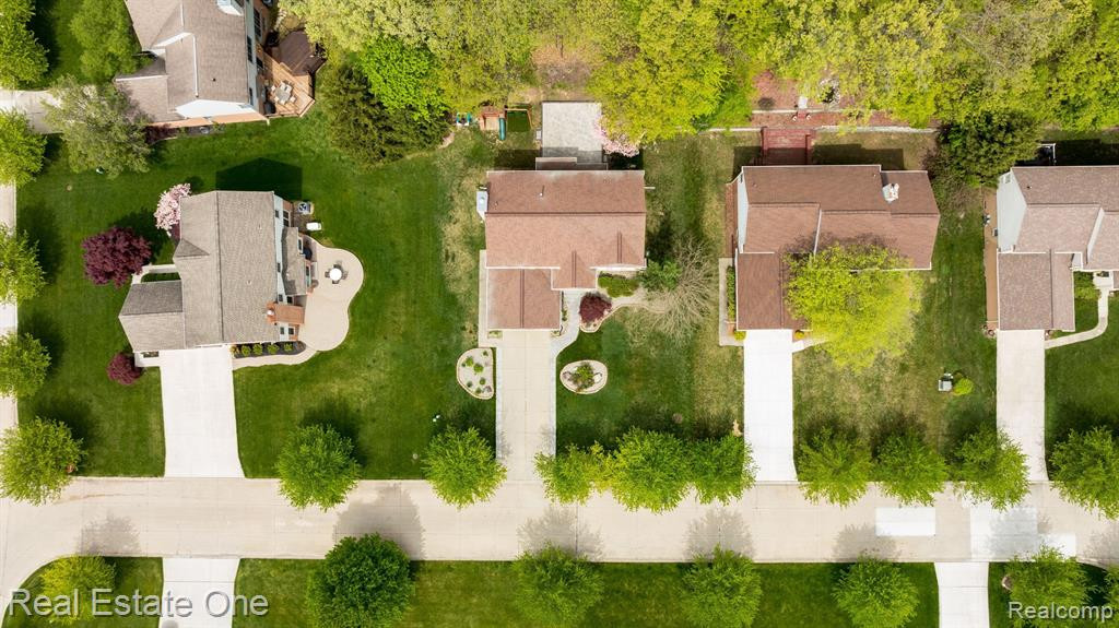 5059 CHERRY BLOSSOM Circle, West Bloomfield, MI 48324 — Photo 30
