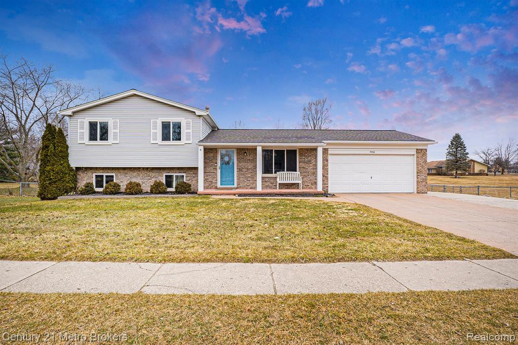 5460 MAYBEE Road, Clarkston, MI — front exterior
