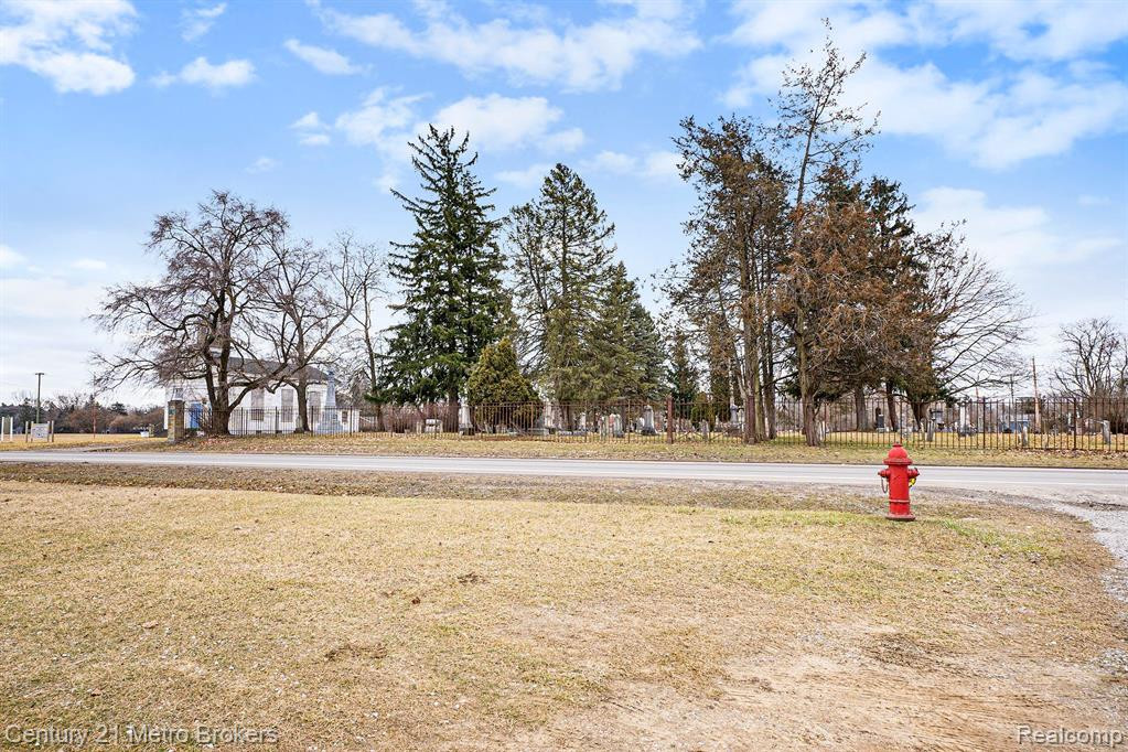 5460 MAYBEE Road, Clarkston, MI — Photo 16