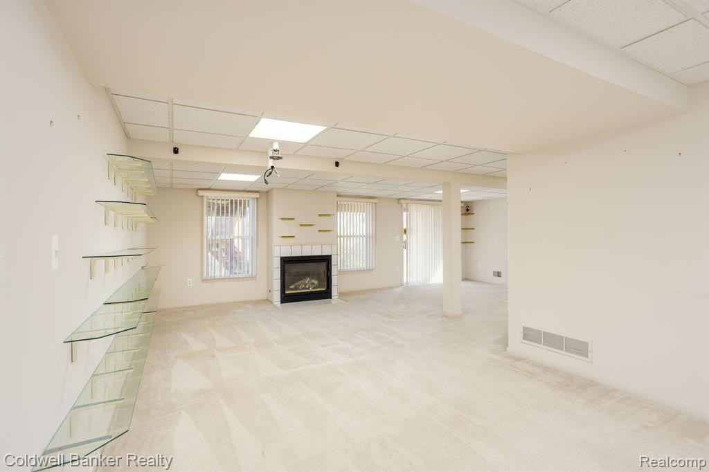 212 Shore Brook Lane, Walled Lake, MI 48390 — Photo 31