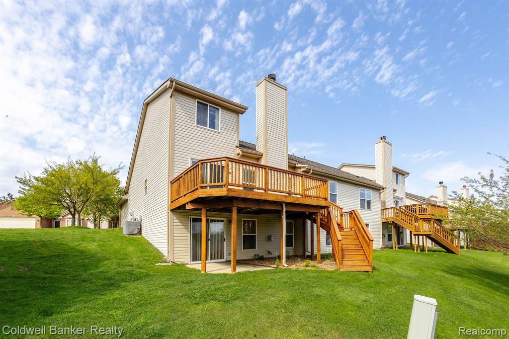 212 Shore Brook Lane, Walled Lake, MI 48390 — Photo 42