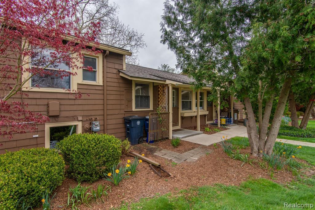 2403 PITTSFIELD Boulevard, Ann Arbor, MI 48104 — Photo 3
