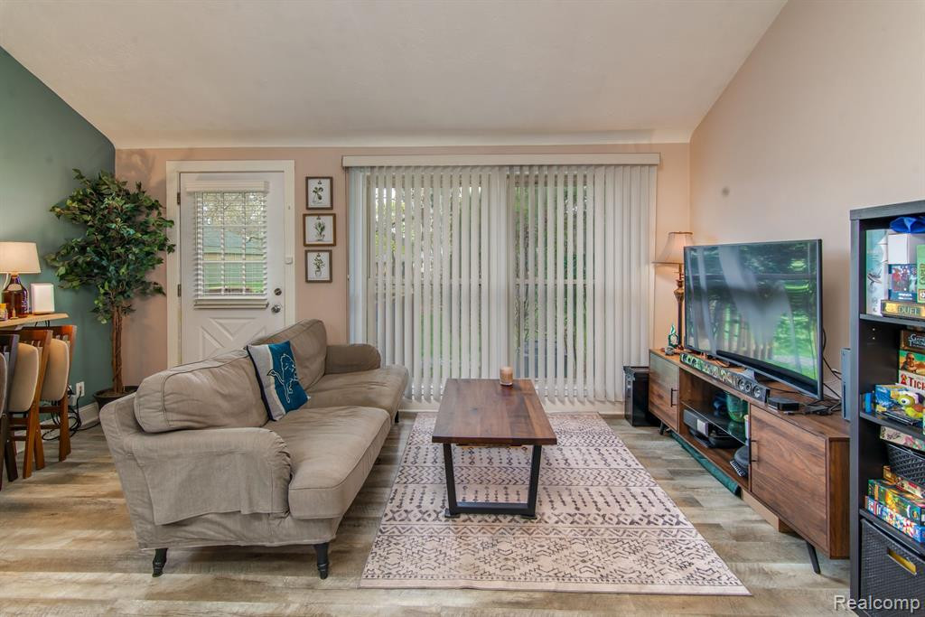 2403 PITTSFIELD Boulevard, Ann Arbor, MI 48104 — Photo 8
