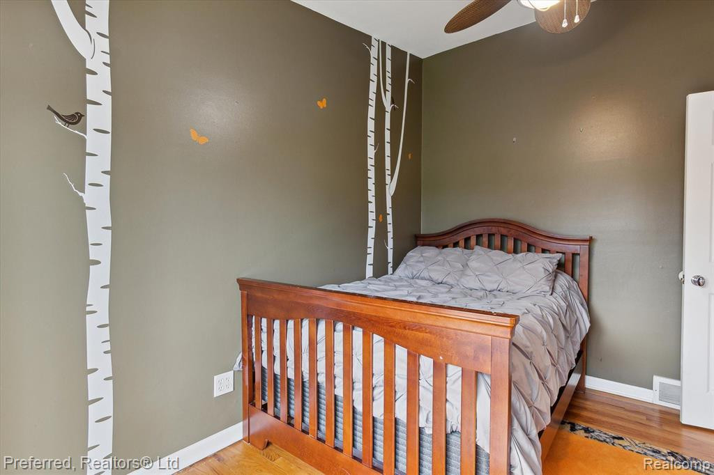 7361 PLAINFIELD Street, Dearborn Heights, MI 48127 — Photo 20