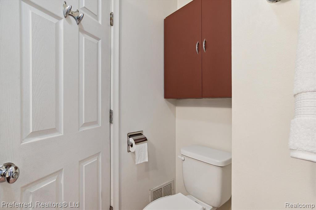 7361 PLAINFIELD Street, Dearborn Heights, MI 48127 — Photo 27