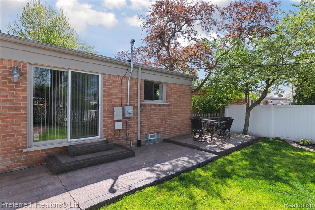 7361 PLAINFIELD Street, Dearborn Heights, MI 48127 — Photo 35