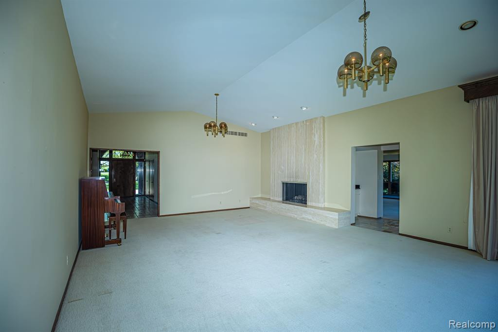 5325 ELMGATE BAY Drive, Orchard Lake Village, MI 48324 — Photo 13