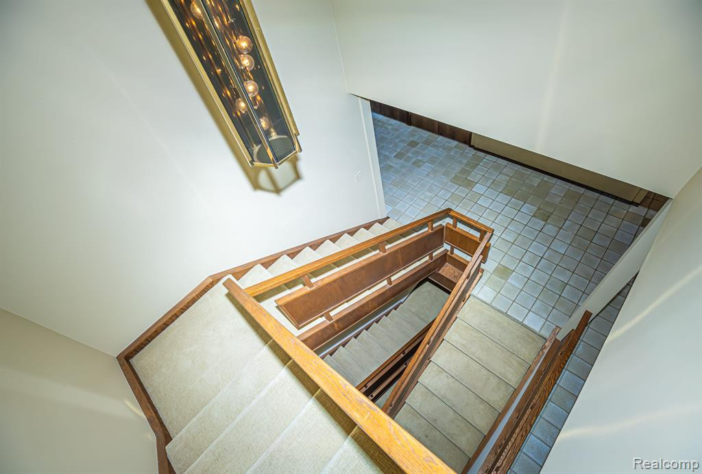 5325 ELMGATE BAY Drive, Orchard Lake Village, MI 48324 — Photo 62