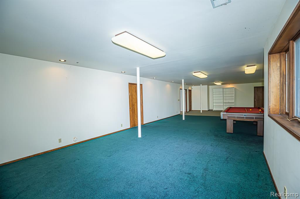 5325 ELMGATE BAY Drive, Orchard Lake Village, MI 48324 — Photo 65