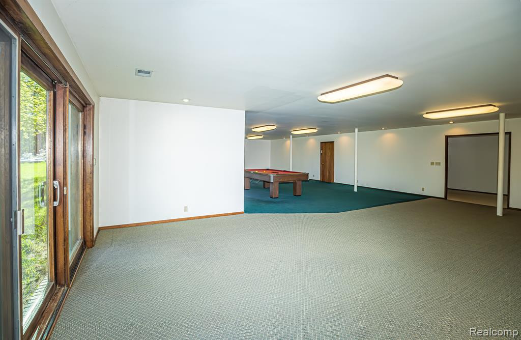 5325 ELMGATE BAY Drive, Orchard Lake Village, MI 48324 — Photo 68