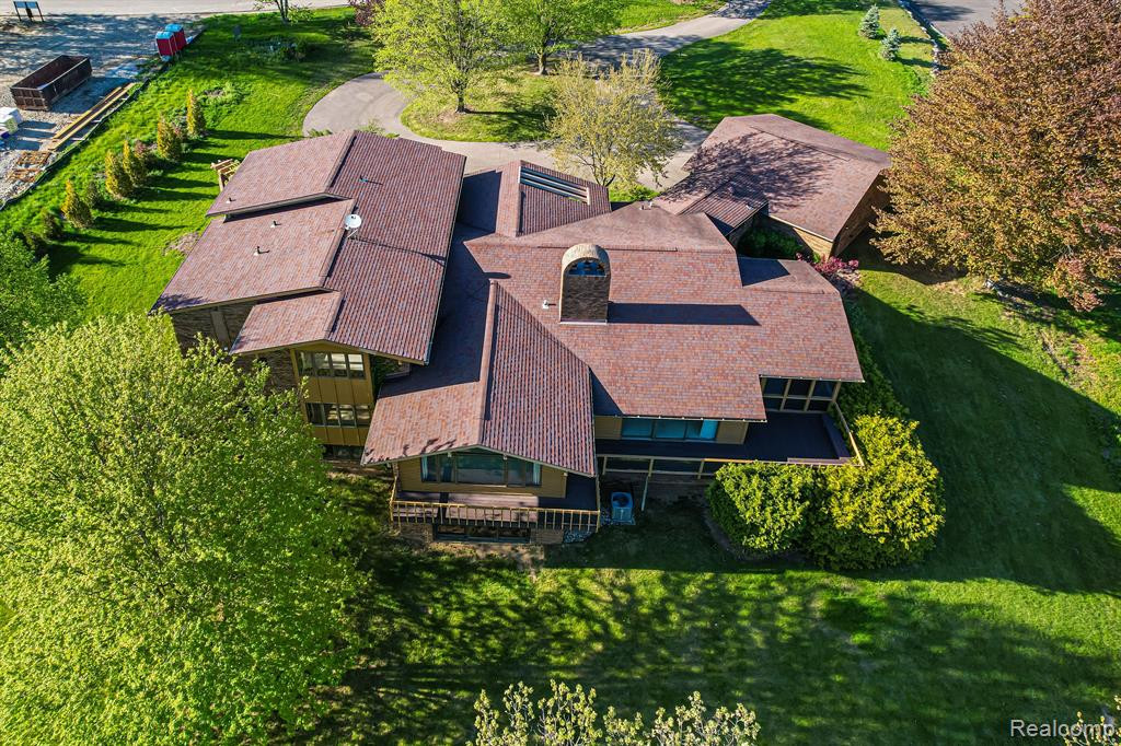 5325 ELMGATE BAY Drive, Orchard Lake Village, MI 48324 — Photo 71