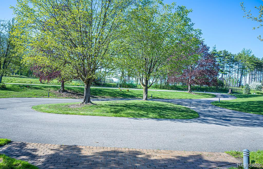 5325 ELMGATE BAY Drive, Orchard Lake Village, MI 48324 — Photo 72