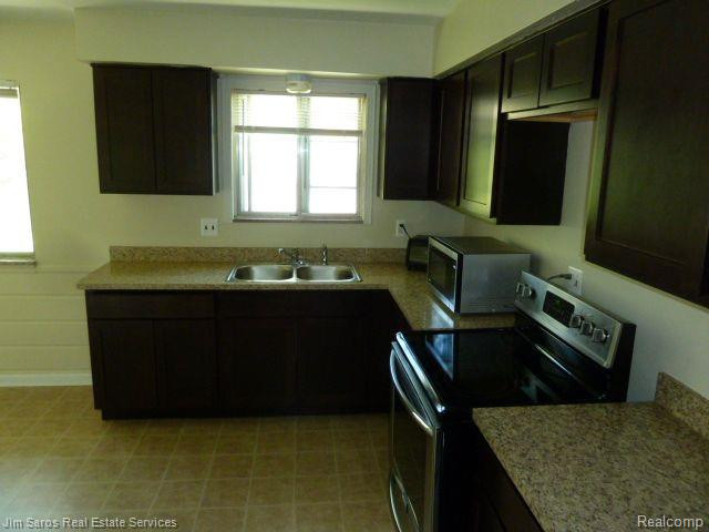 812 NEFF Drive, Grosse Pointe, MI 48230 — Photo 4