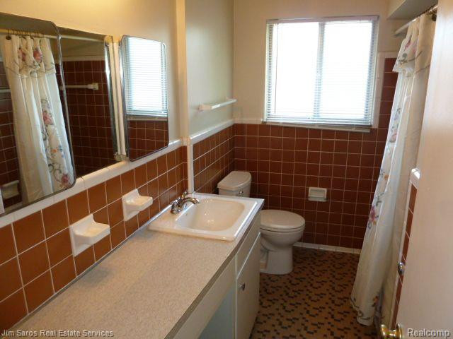 812 NEFF Drive, Grosse Pointe, MI 48230 — Photo 7