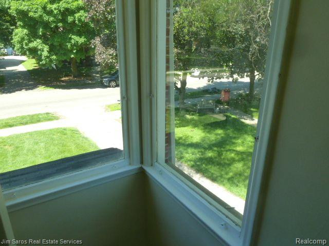 812 NEFF Drive, Grosse Pointe, MI 48230 — Photo 11