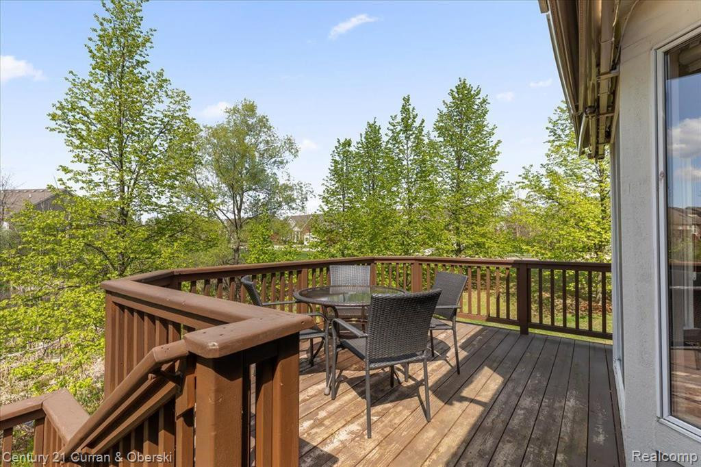 40748 LENOX PARK Drive, Novi, MI 48377 — Photo 10