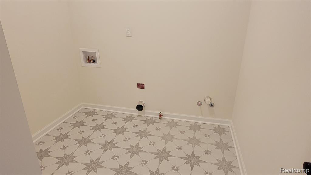 26579 INTERNATIONAL Drive, South Lyon, MI 48178 — Photo 13
