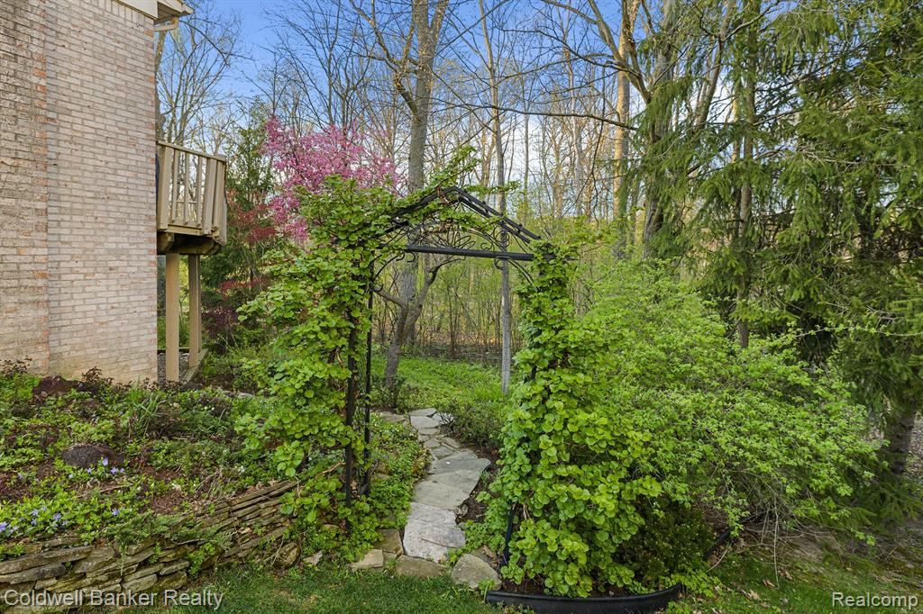 45884 GREEN VALLEY Road, Plymouth, MI 48170 — Photo 6