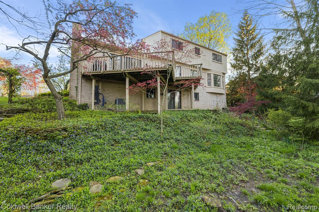 45884 GREEN VALLEY Road, Plymouth, MI 48170 — Photo 9