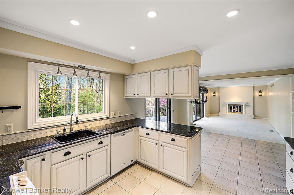 45884 GREEN VALLEY Road, Plymouth, MI 48170 — Photo 21