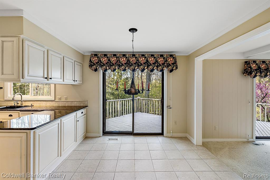 45884 GREEN VALLEY Road, Plymouth, MI 48170 — Photo 24