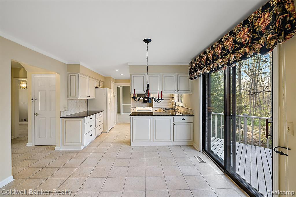 45884 GREEN VALLEY Road, Plymouth, MI 48170 — Photo 25