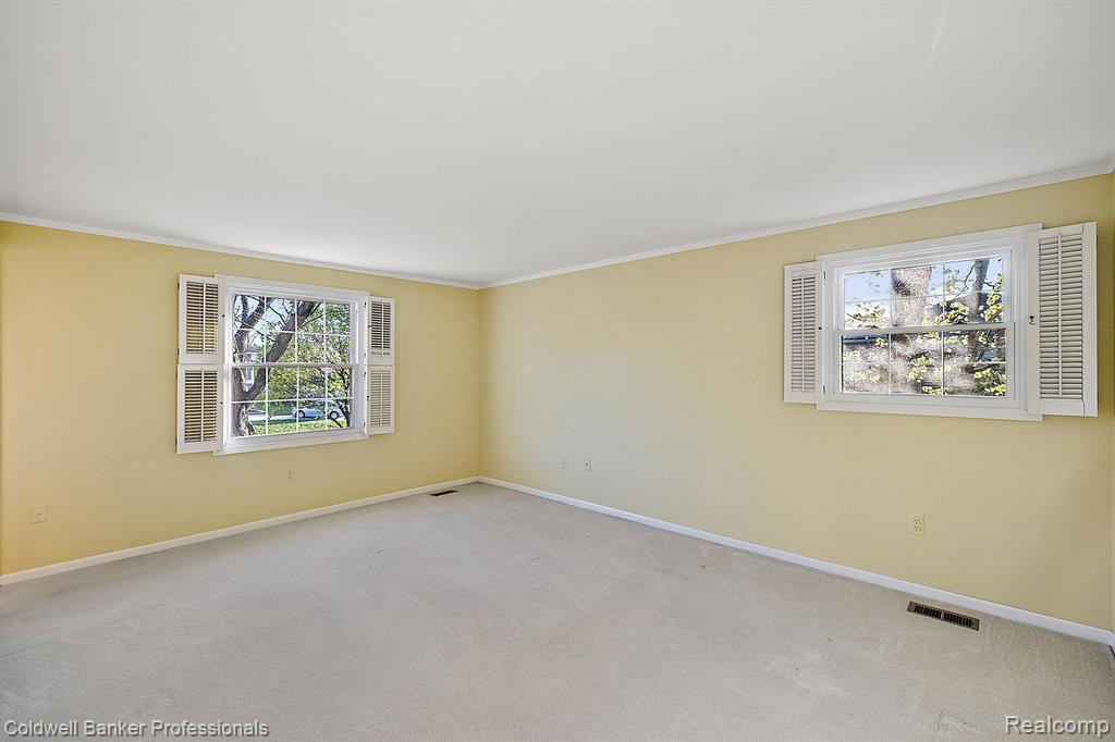 45884 GREEN VALLEY Road, Plymouth, MI 48170 — Photo 33
