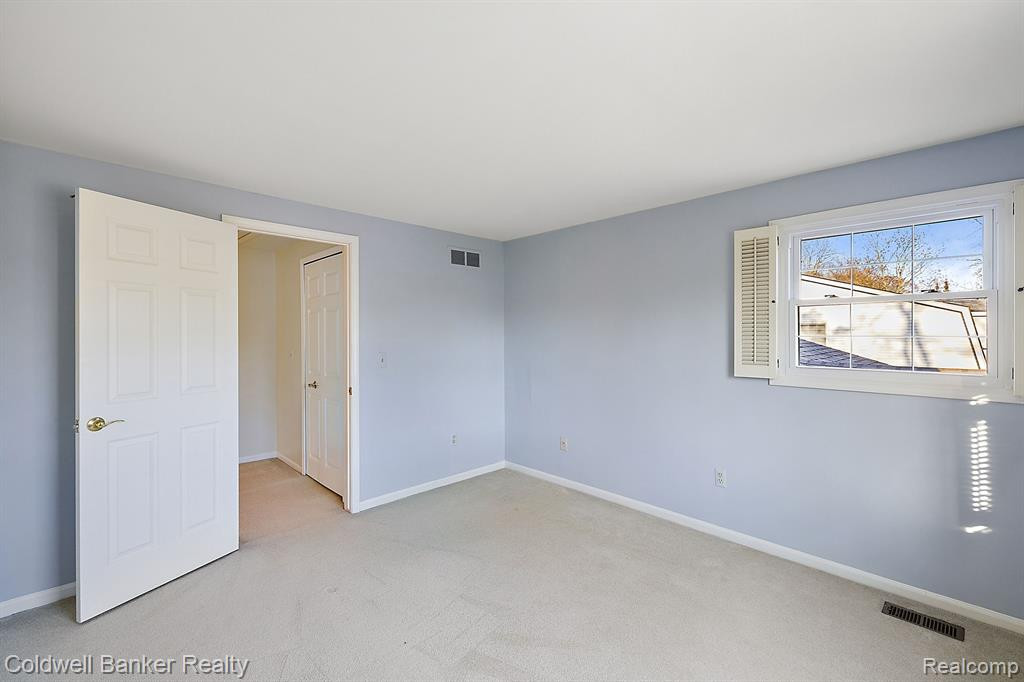45884 GREEN VALLEY Road, Plymouth, MI 48170 — Photo 43