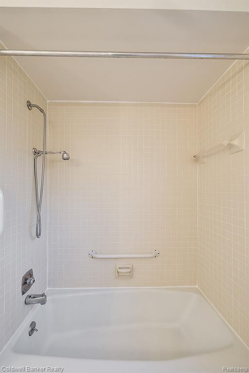 45884 GREEN VALLEY Road, Plymouth, MI 48170 — Photo 45