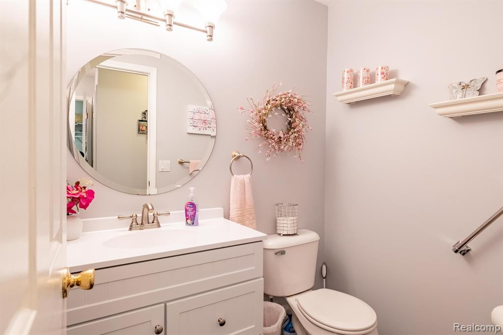 9351 HURON PARK Drive, Brighton, MI 48116 — Photo 20