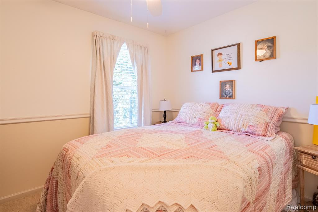 9351 HURON PARK Drive, Brighton, MI 48116 — Photo 30