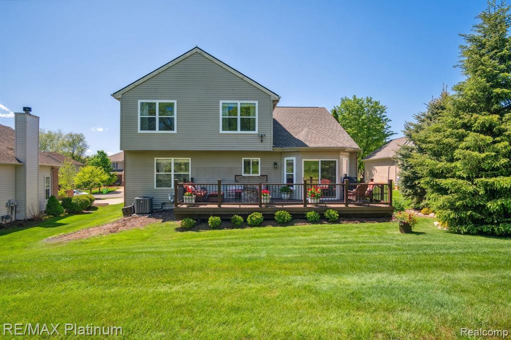 9747 TIOGA Trail, Pinckney, MI 48169 — Photo 28