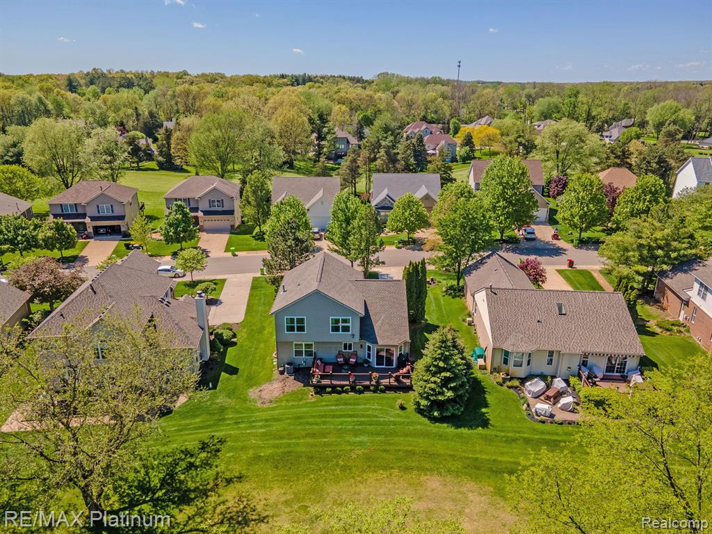 9747 TIOGA Trail, Pinckney, MI 48169 — Photo 29