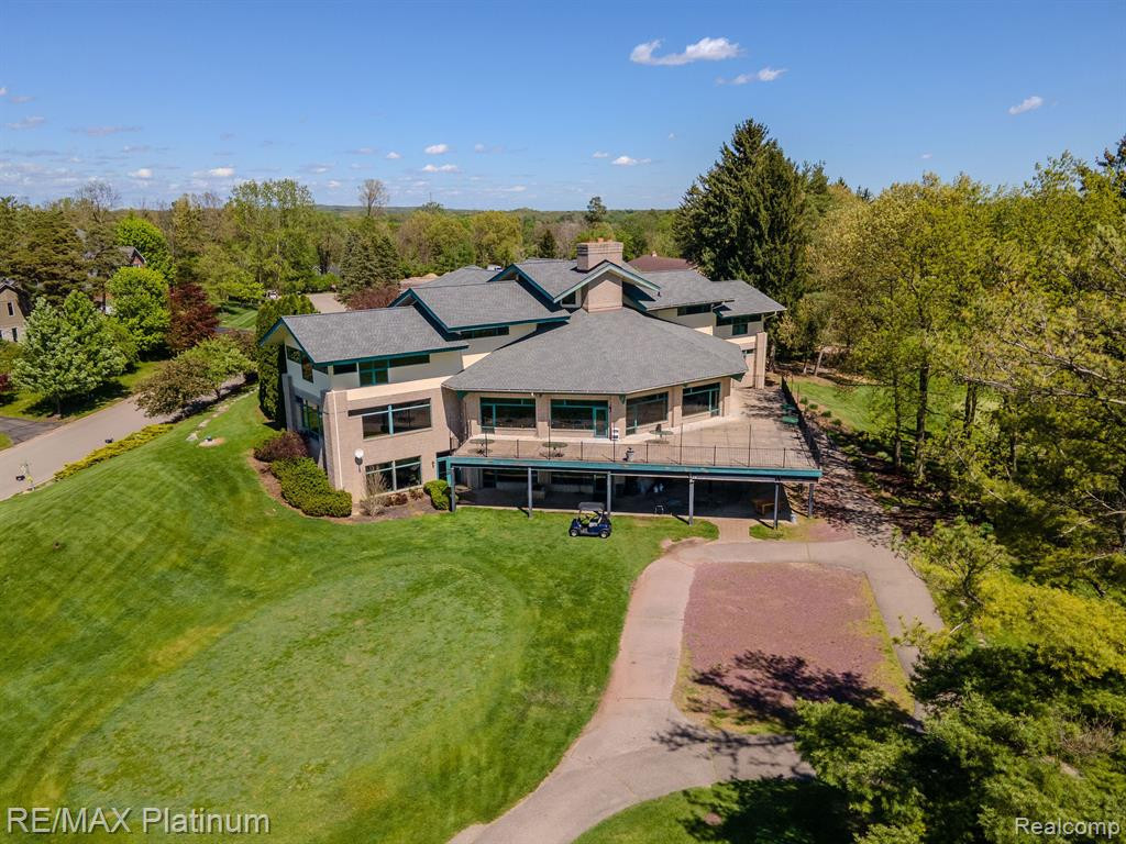 9747 TIOGA Trail, Pinckney, MI 48169 — Photo 31