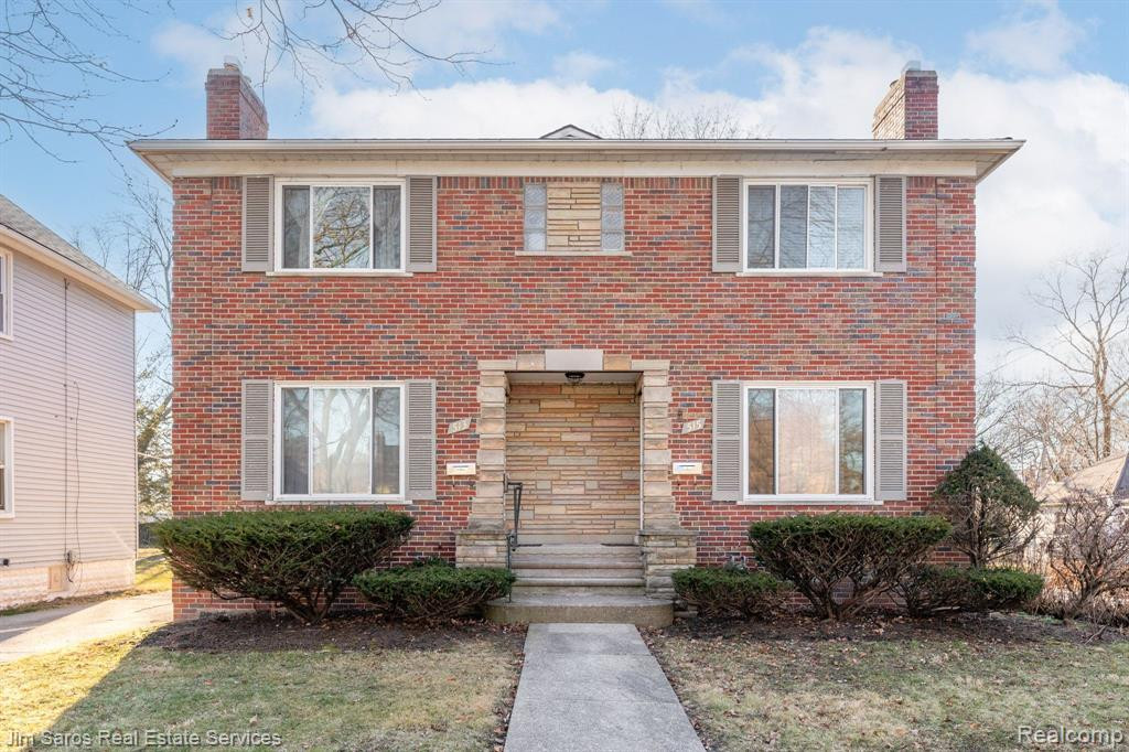 513 SAINT CLAIR Street, Grosse Pointe, MI 48230 — front exterior