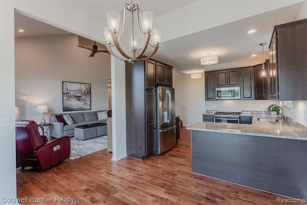 4445 BRIDGEVIEW Lane, Canton, MI 48188 — Photo 14
