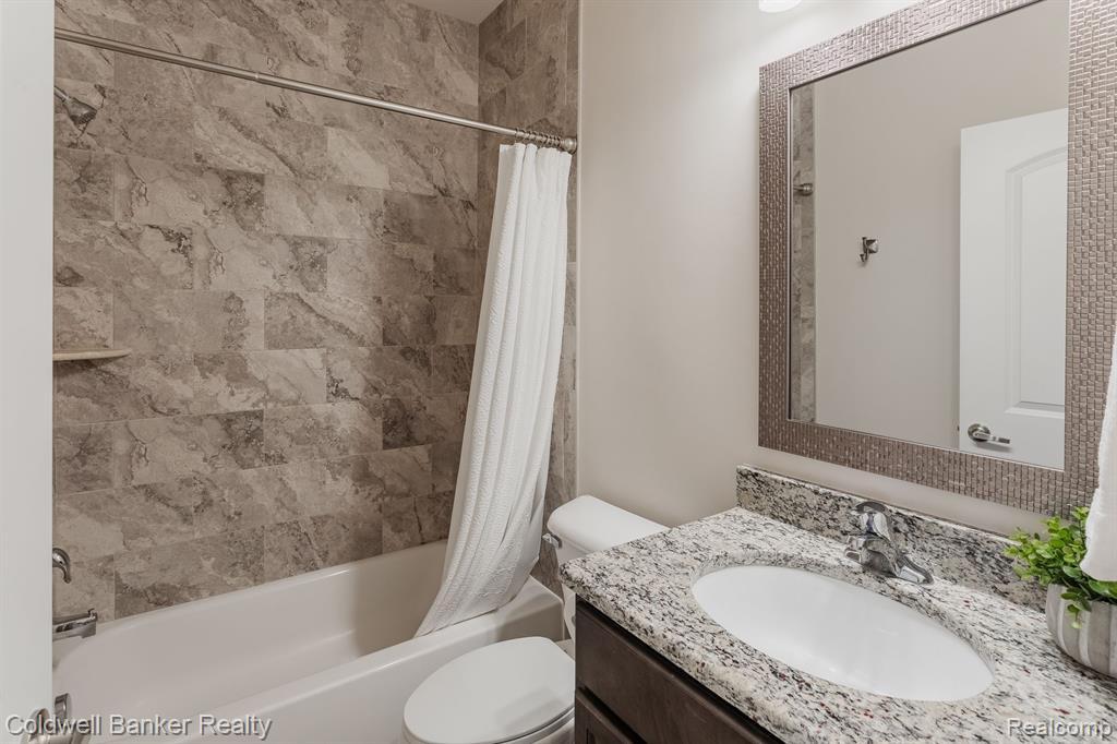 4445 BRIDGEVIEW Lane, Canton, MI 48188 — Photo 25