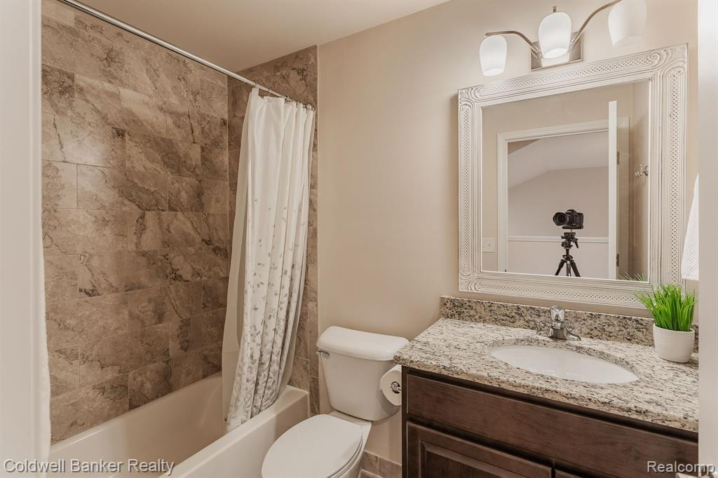 4445 BRIDGEVIEW Lane, Canton, MI 48188 — Photo 30