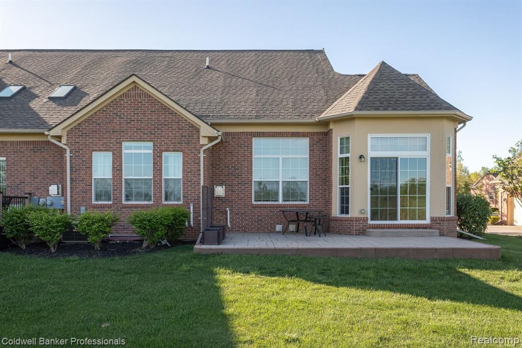 4445 BRIDGEVIEW Lane, Canton, MI 48188 — Photo 40