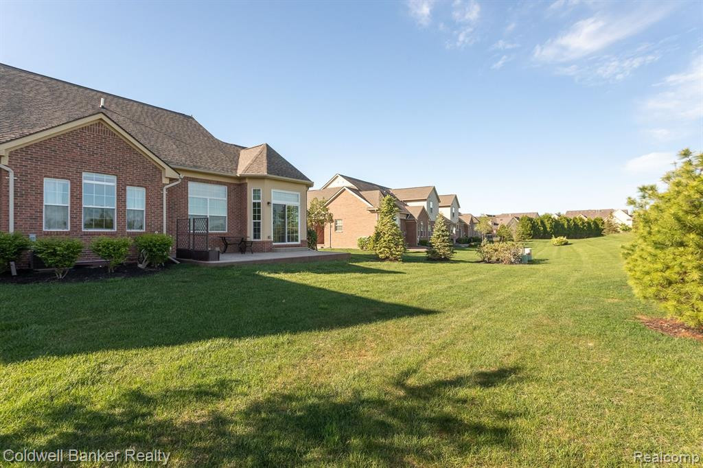 4445 BRIDGEVIEW Lane, Canton, MI 48188 — Photo 41