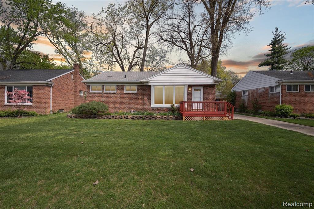 8940 OAK PARK Boulevard, Oak Park, MI 48237 — front exterior