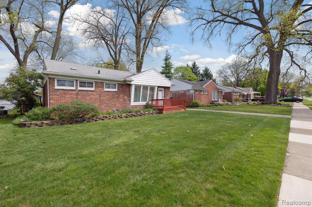 8940 OAK PARK Boulevard, Oak Park, MI 48237 — Photo 2