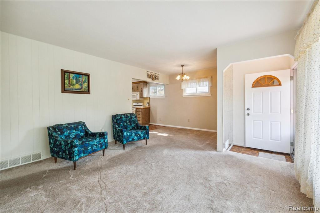 8940 OAK PARK Boulevard, Oak Park, MI 48237 — Photo 7