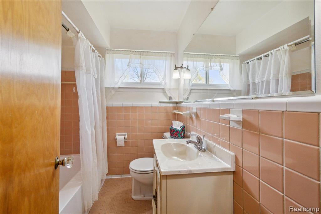 8940 OAK PARK Boulevard, Oak Park, MI 48237 — Photo 24