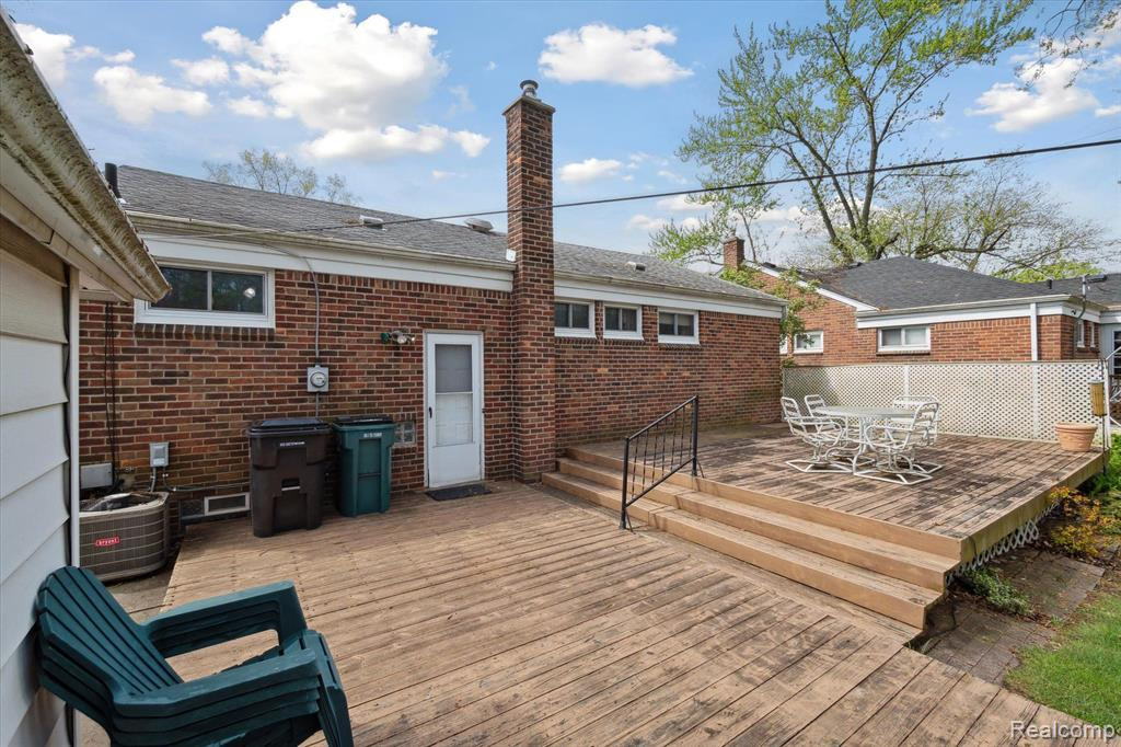 8940 OAK PARK Boulevard, Oak Park, MI 48237 — Photo 39