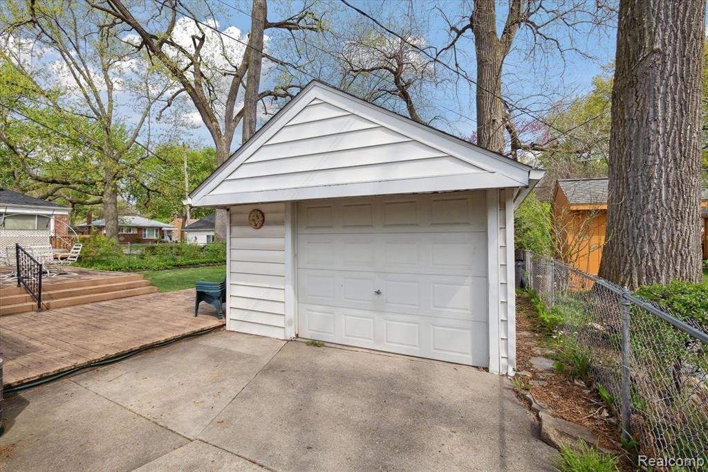 8940 OAK PARK Boulevard, Oak Park, MI 48237 — Photo 44