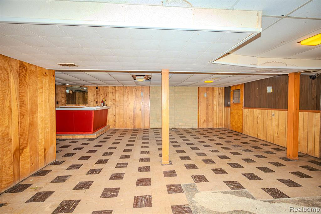 8215 LINDA Street, Warren, MI 48093 — Photo 20